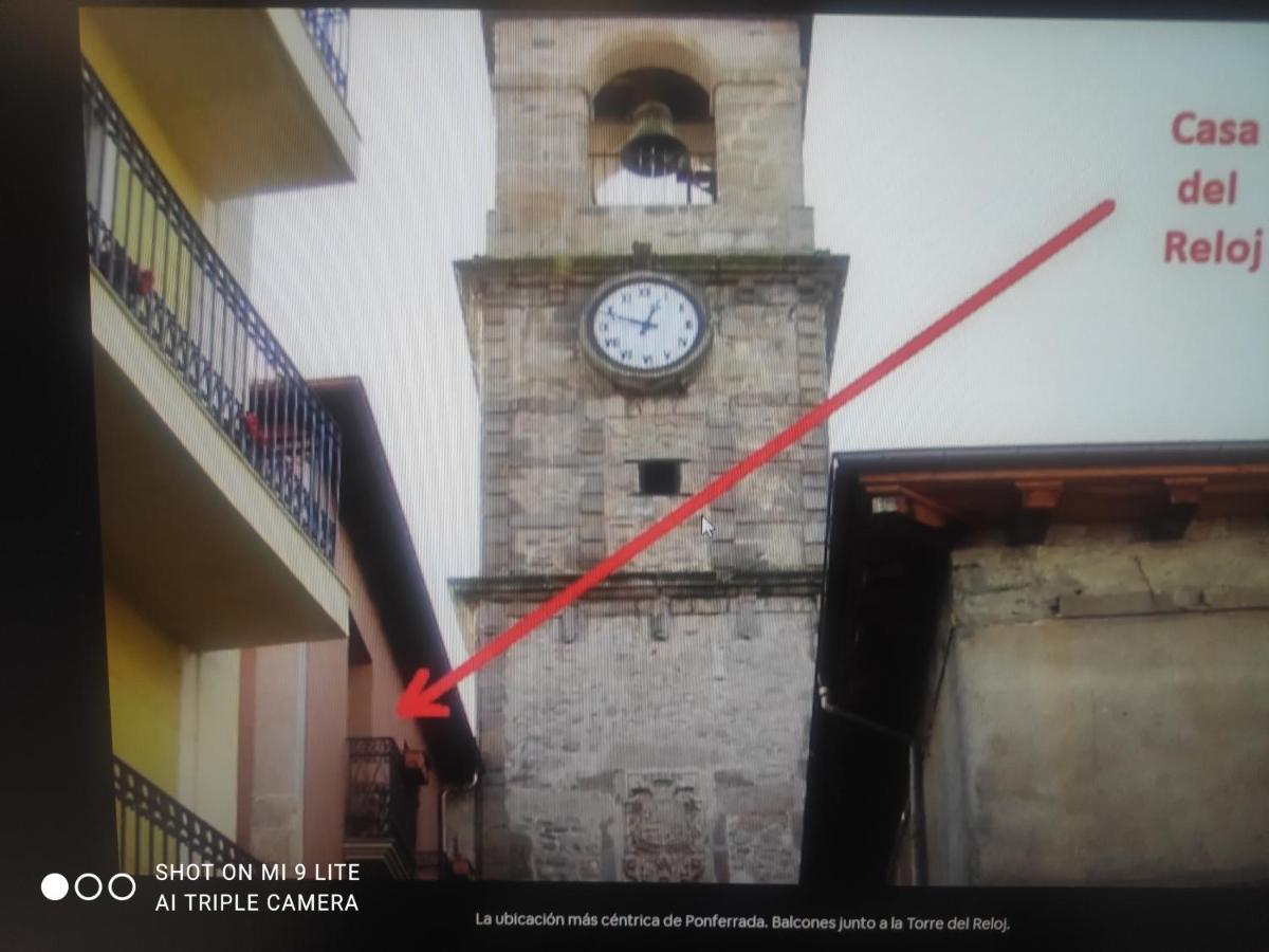 蓬费拉达La Torre Del Reloj公寓 外观 照片